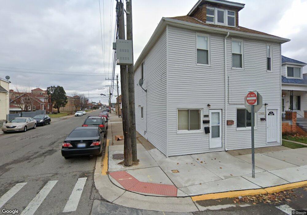 11601 Sobieski St, HamtraMcK, MI 48212 - photo 1