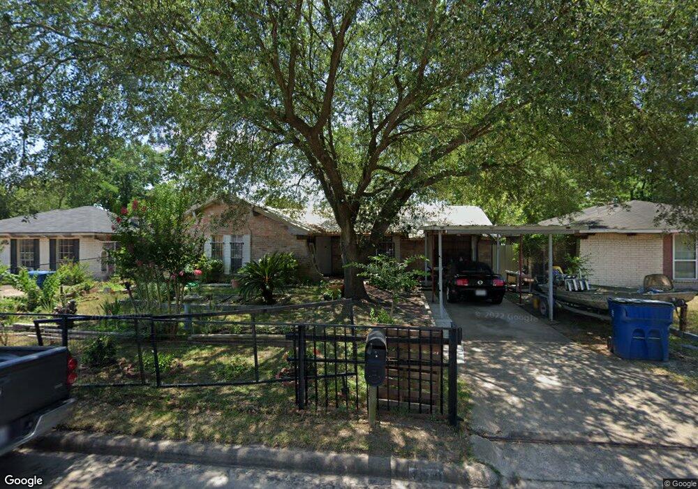 1919 Barnsley Ln, Houston, TX 77088 - photo 1