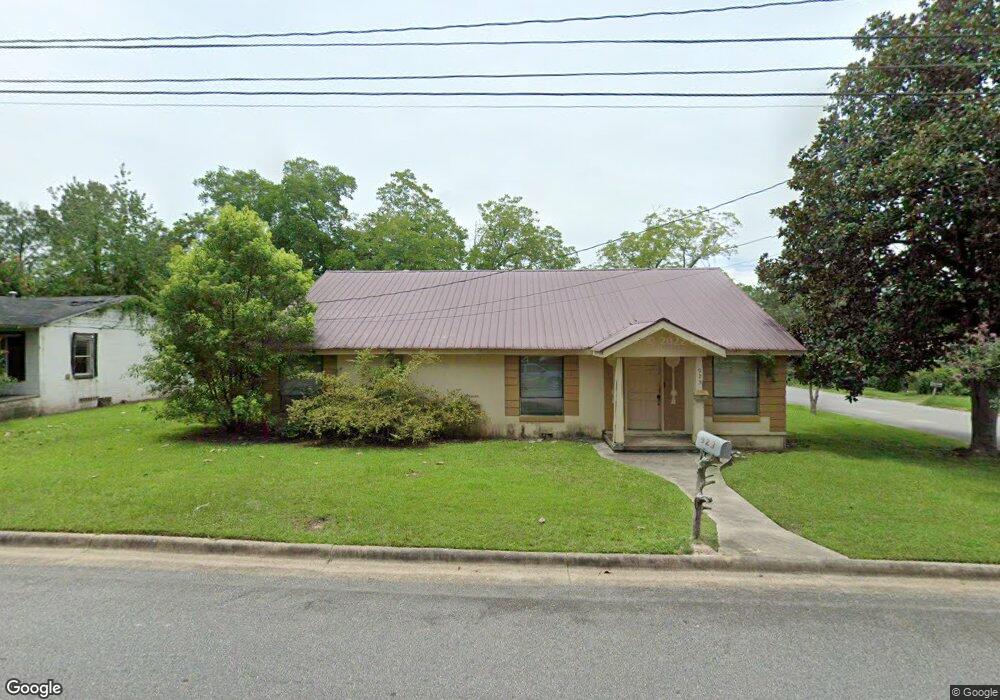 923 5th St NW, Moultrie, GA 31768 - photo 1