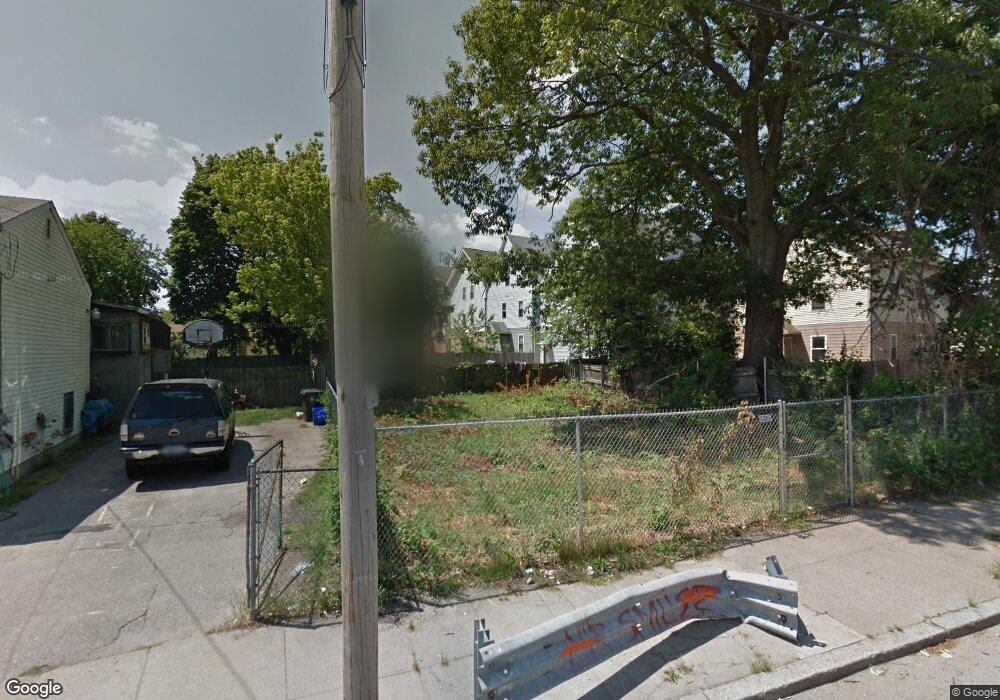 40 Comstock Ave, Providence, RI 02907 - photo 1