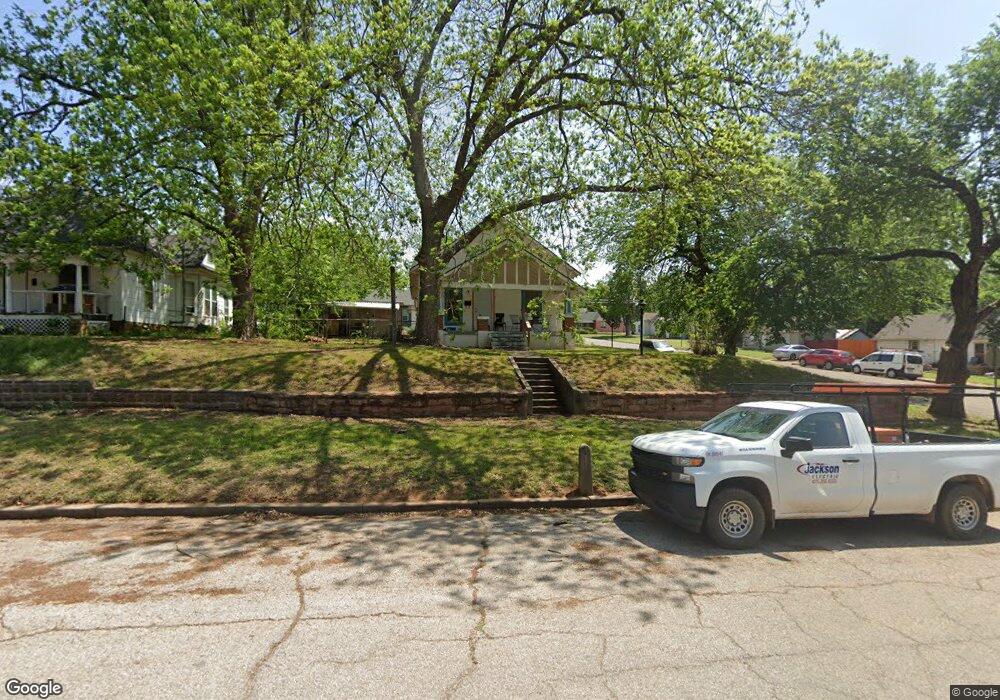 604 N Broad St, Guthrie, OK 73044 - photo 1