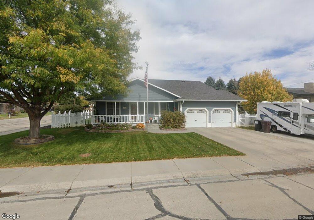 1901 E 31st St, Scottsbluff, NE 69361 - photo 1