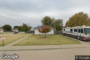 551 W 6th St, Hoisington, KS 67544