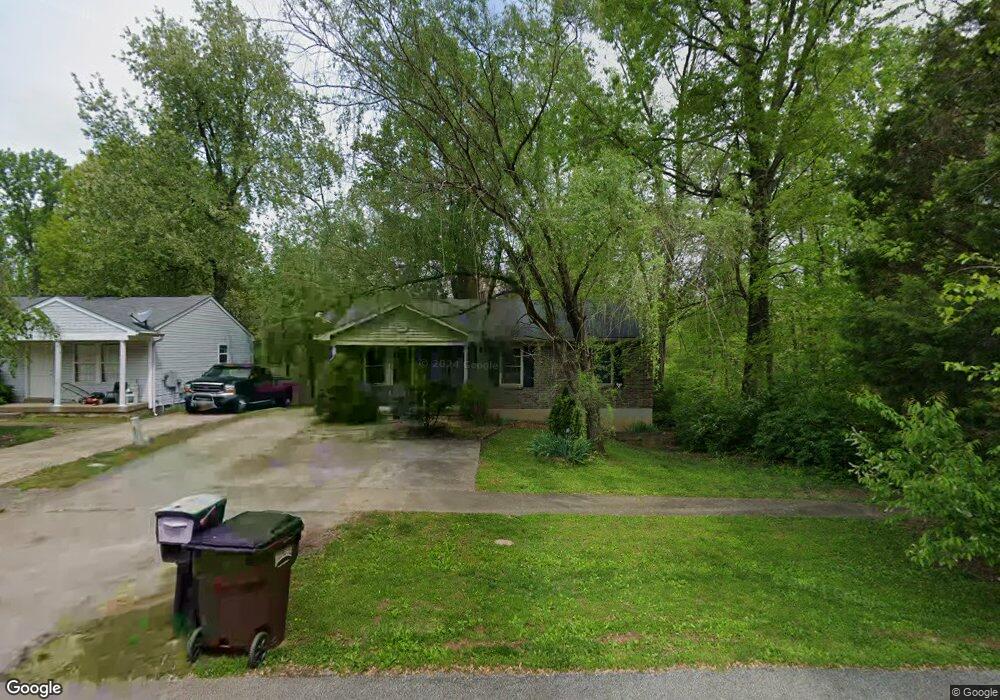 6617 Burlwood Dr, Louisville, KY 40229 - photo 1