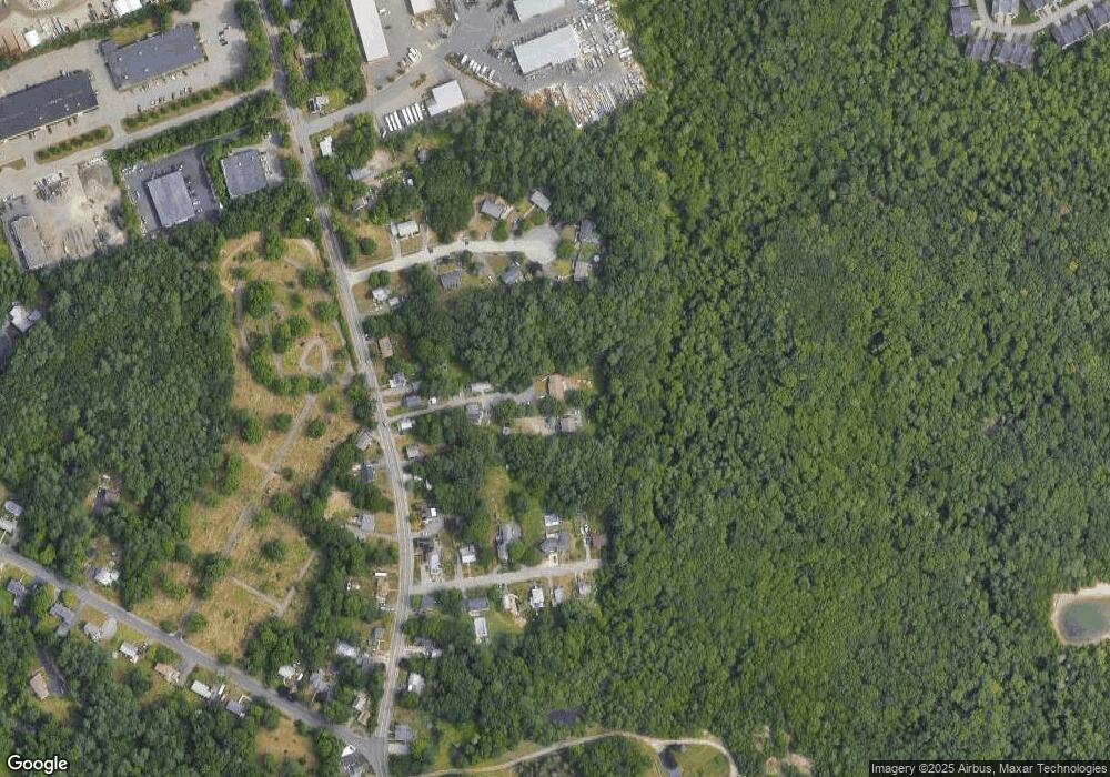 81R Pleasant St, Rockland, MA 02370 - photo 1