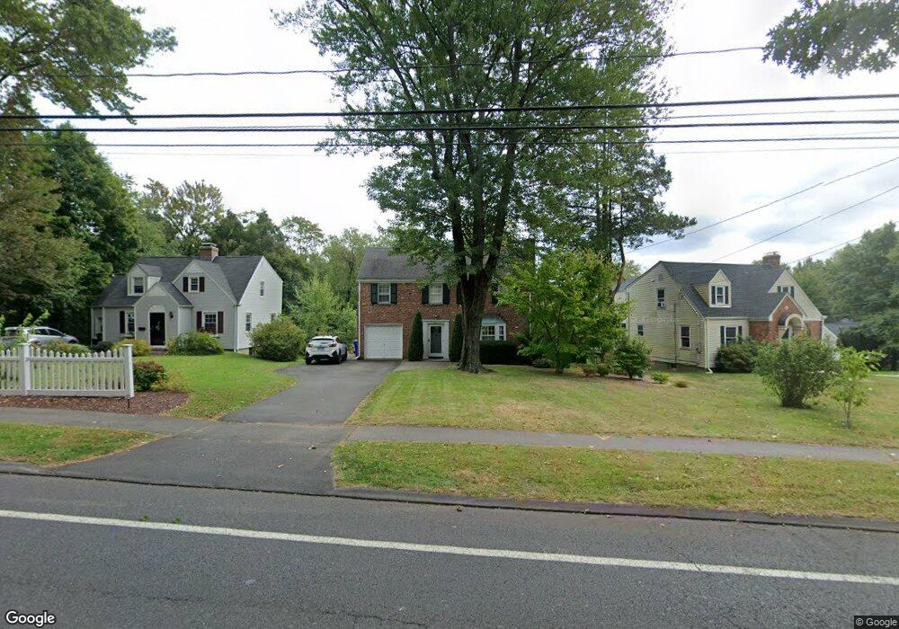 316 Ridgewood Rd, West Hartford, CT 06107 - photo 1