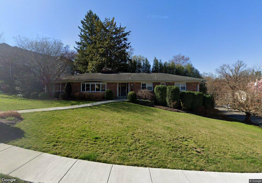 4020 N Upland St, McLean, VA 22101 - photo 1