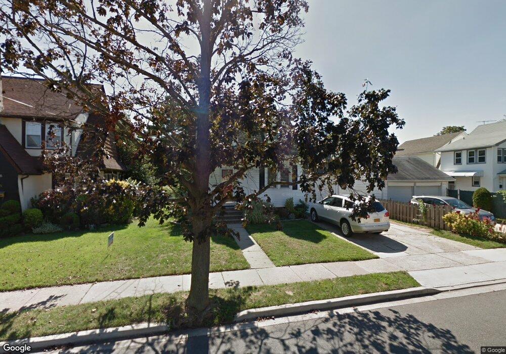 64 Noble St, Lynbrook, NY 11563 - photo 1