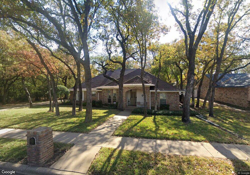 1420 Circle Ln, Bedford, TX 76022 - photo 1