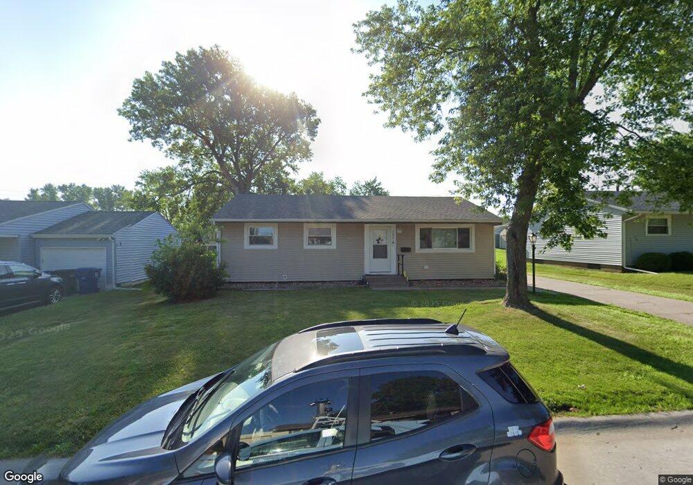 3021 Woodmayr Dr, Bettendorf, IA 52722 - photo 1