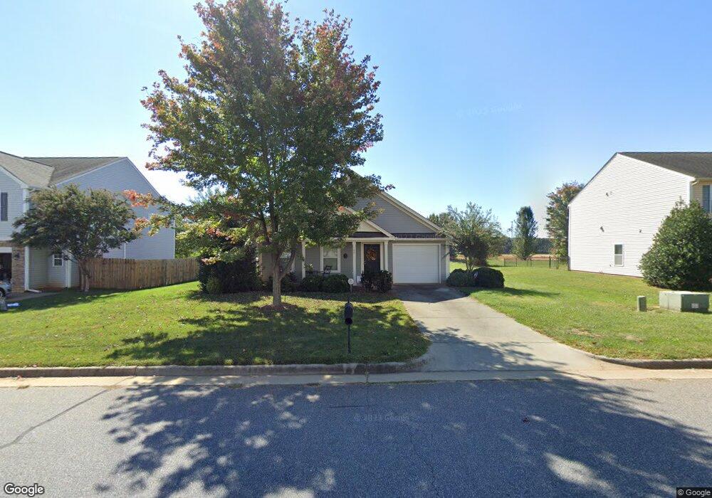 109 Altondale Dr, Statesville, NC 28625 - photo 1