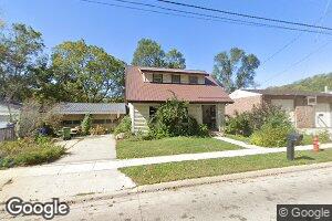 423 High St NE, Elkader, IA 52043