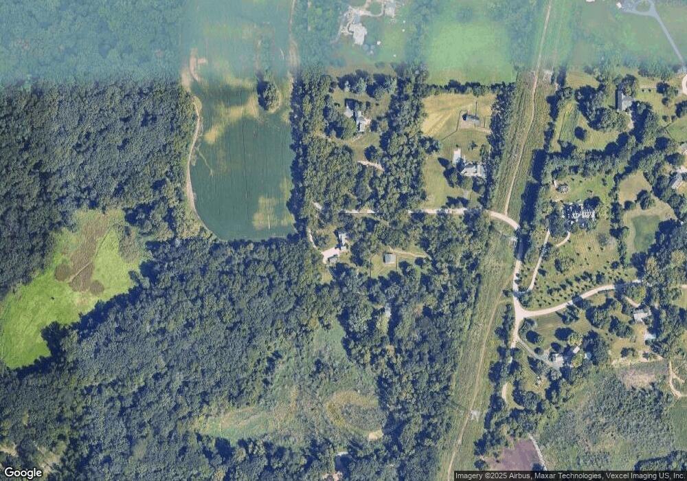 157 Deepwood Rd, Barrington, IL 60010 - photo 1