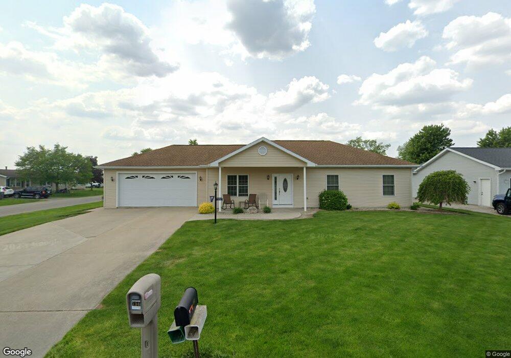 756 S Jackson St, Nappanee, IN 46550 - photo 1