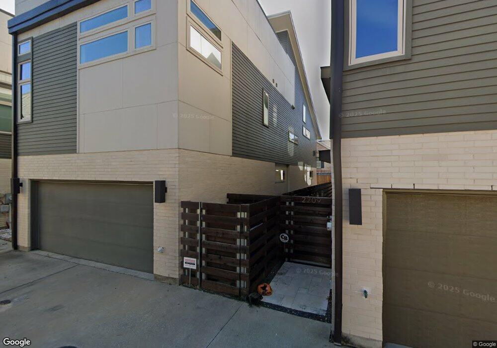 2207 Chunk Ct, Dallas, TX 75206 - photo 1