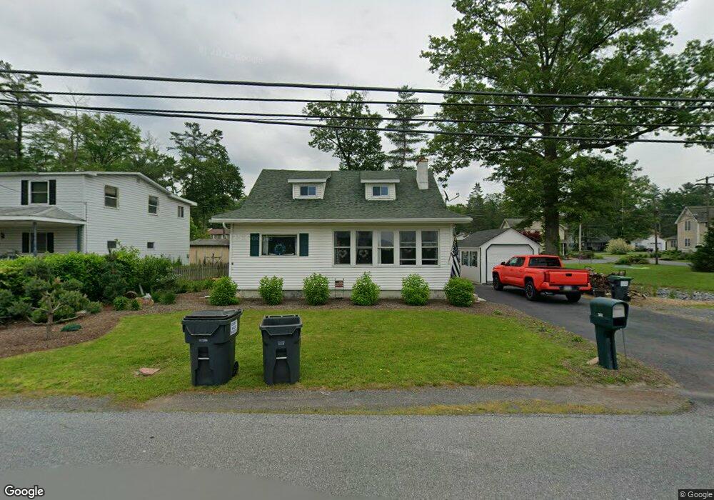 302 Lake Front Dr, Orwigsburg, PA 17961 - photo 1