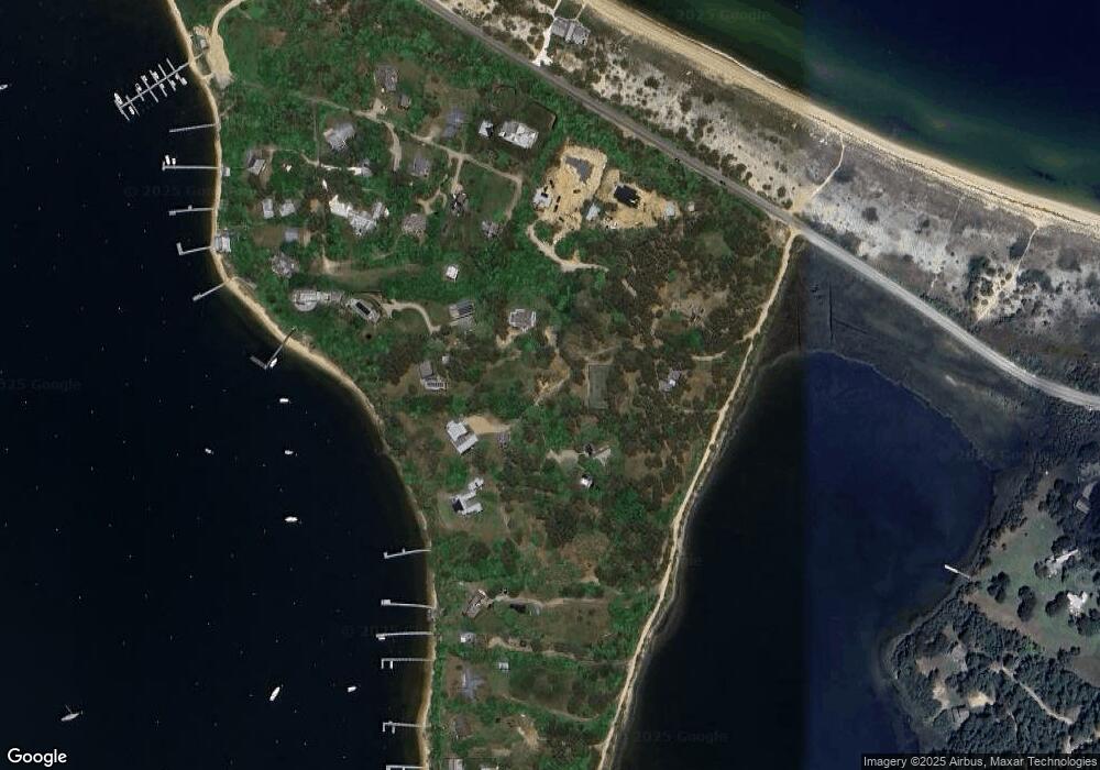 5 Caleb Pond Ln, Edgartown, MA 02539 - photo 1