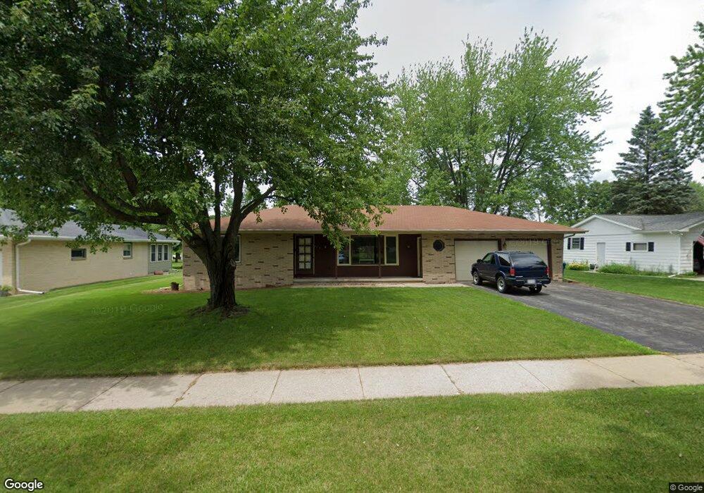 273 Sterling Dr, Oregon, WI 53575 - photo 1