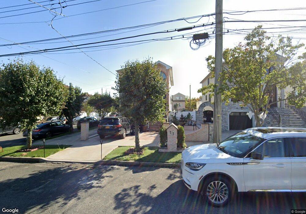 71 Churchill Ave, Staten Island, NY 10309 - photo 1