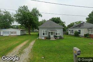 138 S 3rd St, Witt, IL 62094