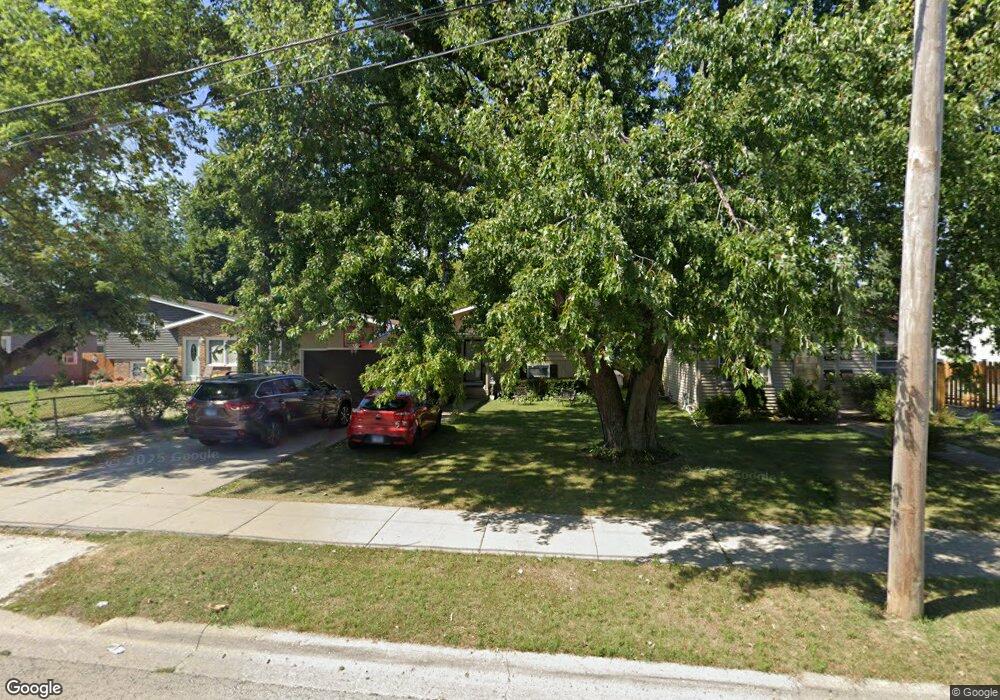 1832 N Jackson St, Waukegan, IL 60087 - photo 1