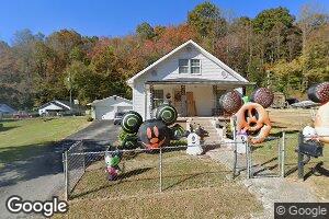 109 Flat Branch Rd, Pathfork, KY 40863
