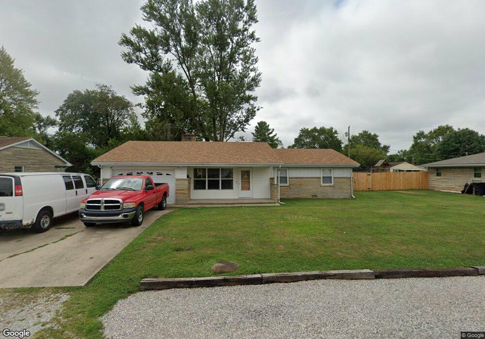 2705 14th St, Columbus, IN 47201 - photo 1