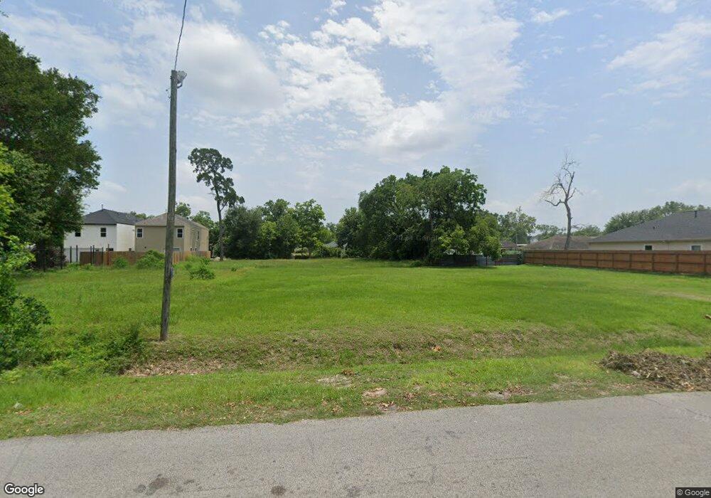 845 Ringold St, Houston, TX 77088 - photo 1