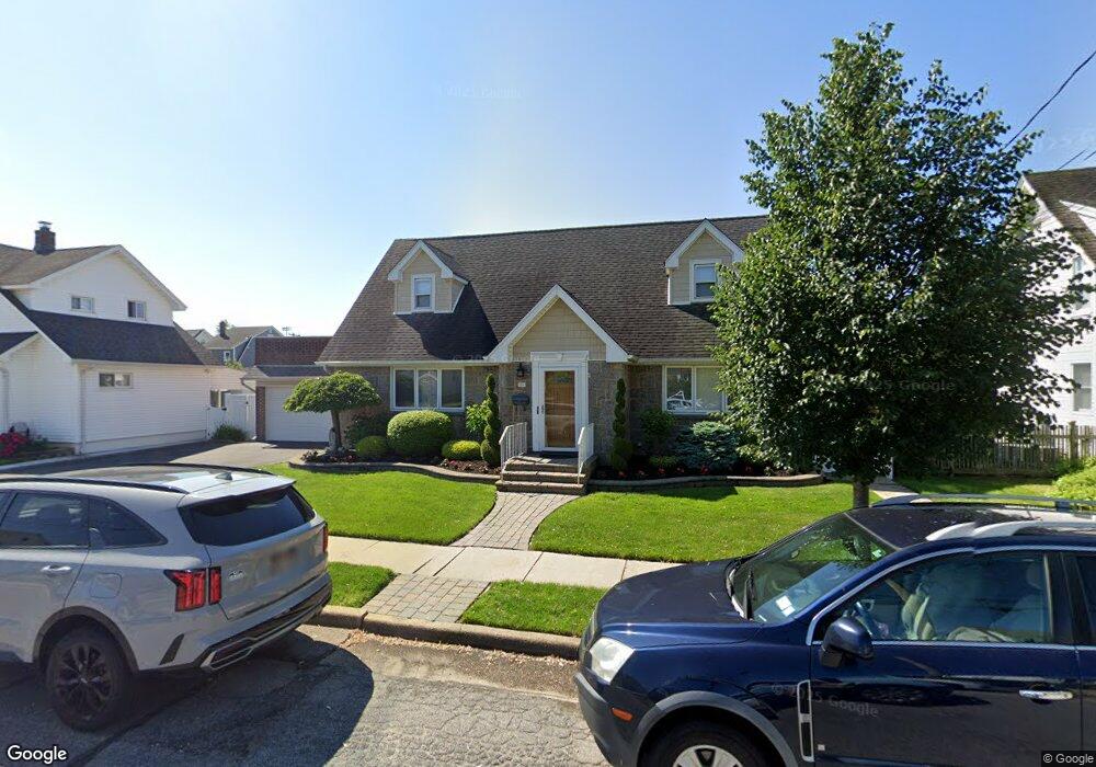 59 Dow Ave, Mineola, NY 11501 - photo 1