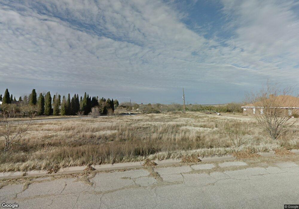 2401 E 25th St, Big Spring, TX 79720 - photo 1