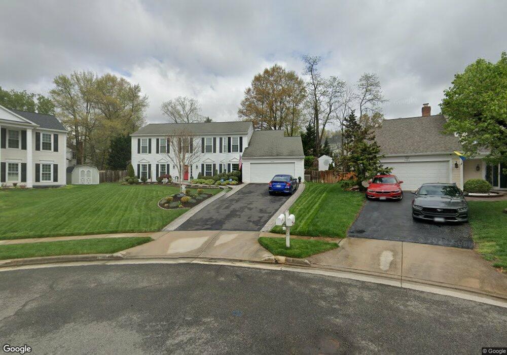 7004 Green Spring Ln, Alexandria, VA 22306 - photo 1