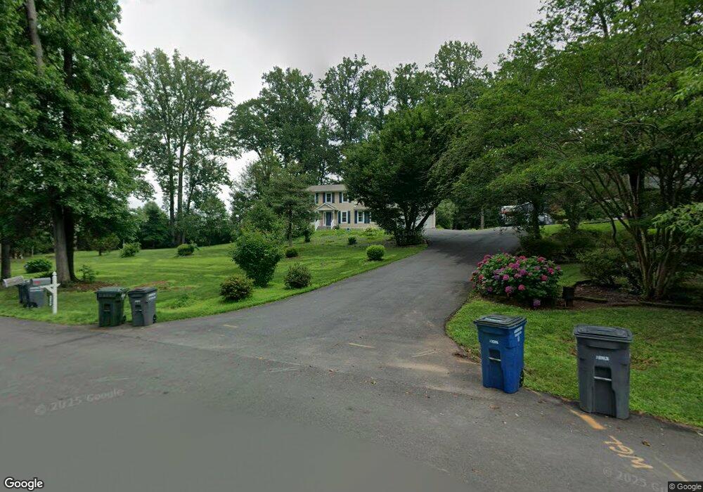 5101 Summit Dr, Fairfax, VA 22030 - photo 1