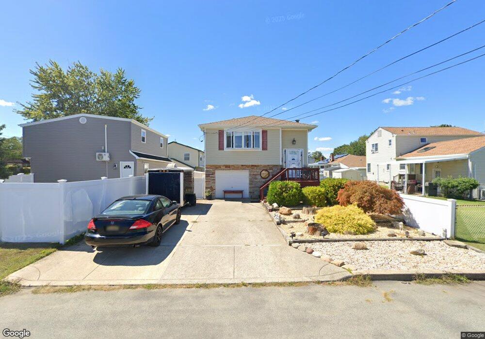 67 4th Ave, Lindenhurst, NY 11757 - photo 1