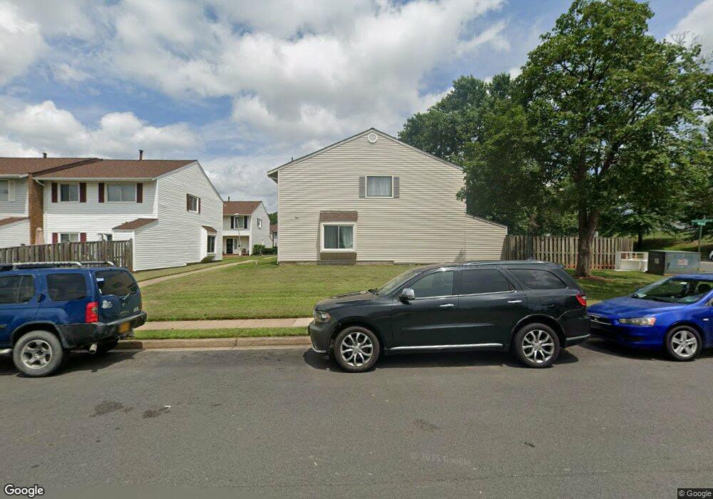 7518 Purdue Ct unit 27, Manassas, VA 20109 - photo 1