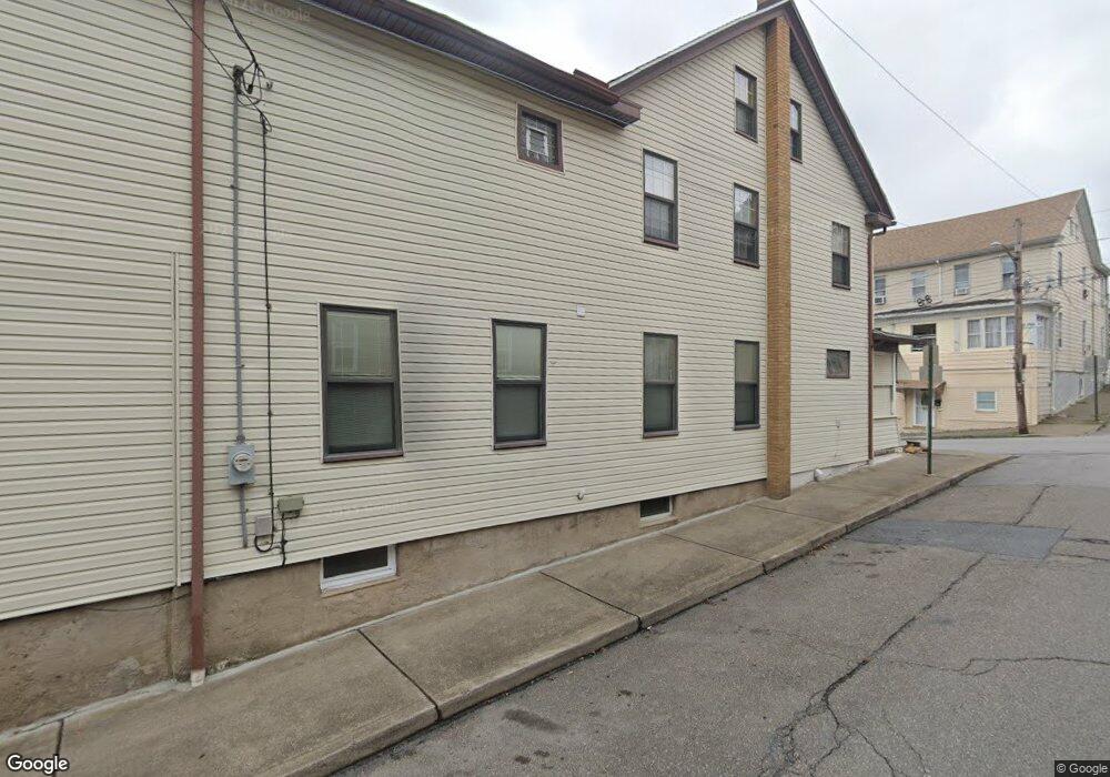 118 S Pine St, Hazleton, PA 18201 - photo 1