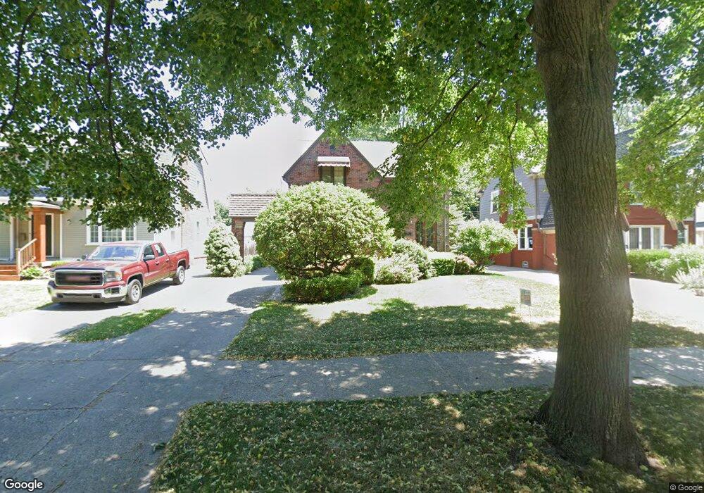 702 University Place, Grosse Pointe, MI 48230 - photo 1