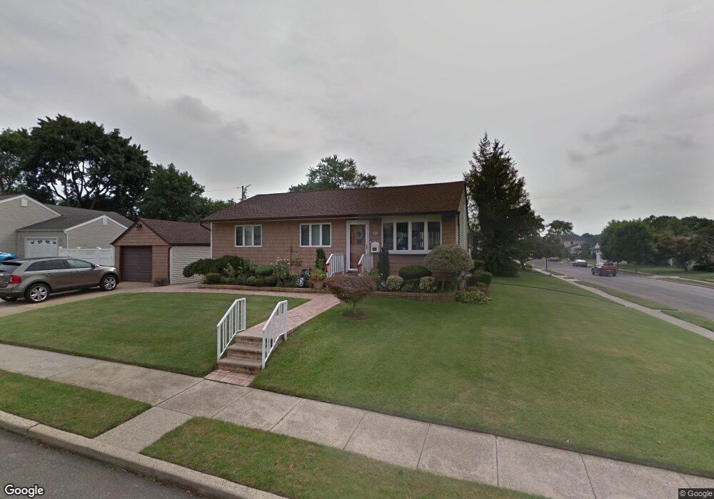 829 Anderson Ave, Franklin Square, NY 11010 - photo 1