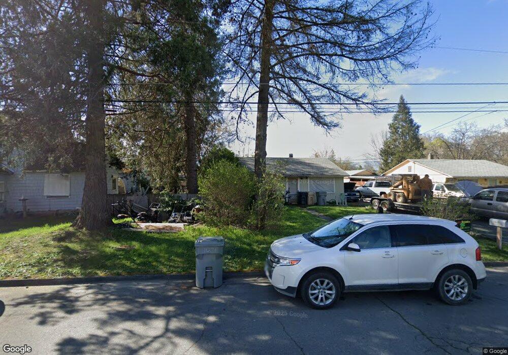 1035 SW I St, Grants Pass, OR 97526 - photo 1