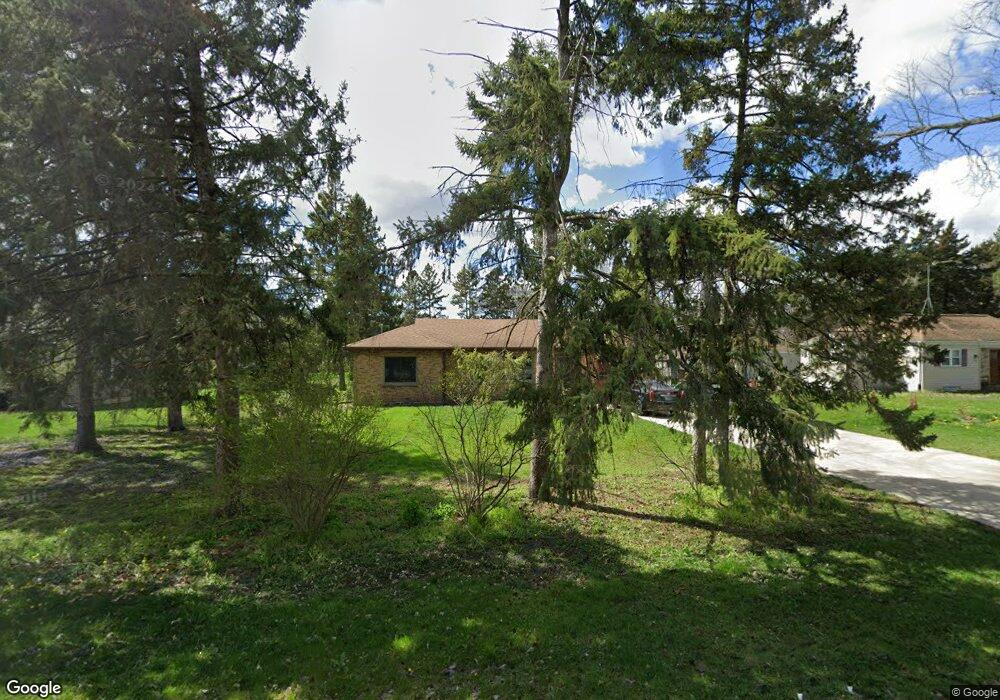 711 S Edgelawn Dr, Aurora, IL 60506 - photo 1