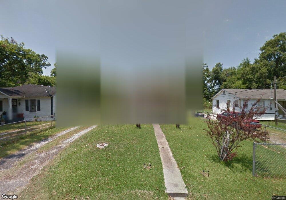 907 Simmons St, Lake Charles, LA 70601 - photo 1