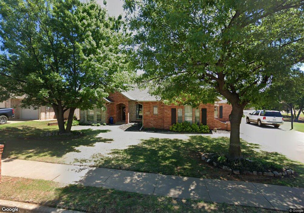 2708 Lancaster Ct, Edmond, OK 73012 - photo 1