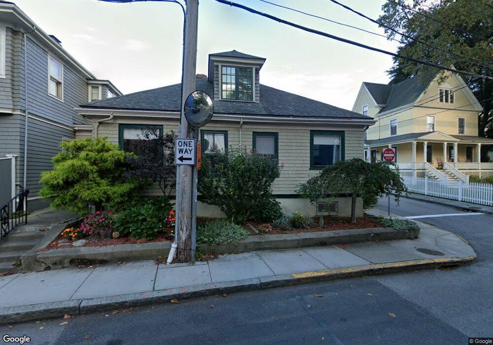 24 Spring St, Newport, RI 02840 - photo 1