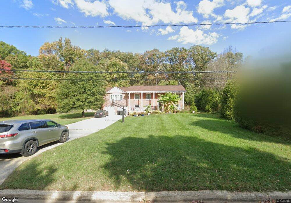 8814 Brae Brooke Dr, Lanham, MD 20706 - photo 1