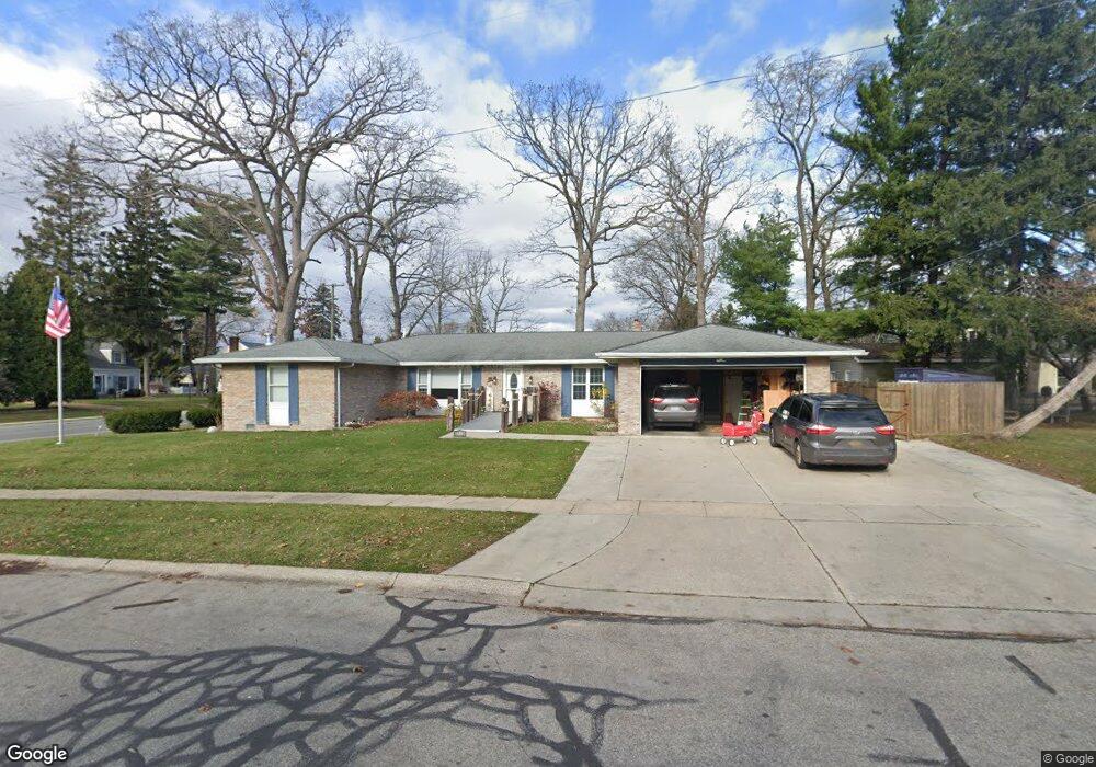 619 Lakeview Ave, Port Huron, MI 48060 - photo 1