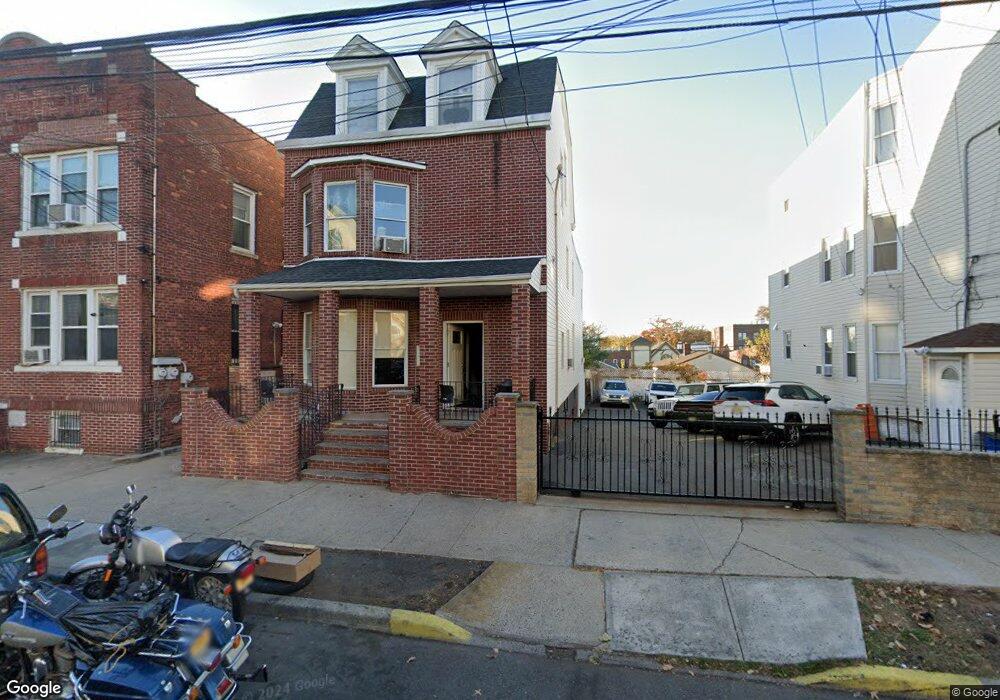 270 Parker St unit 3, Newark, NJ 07104 - photo 1