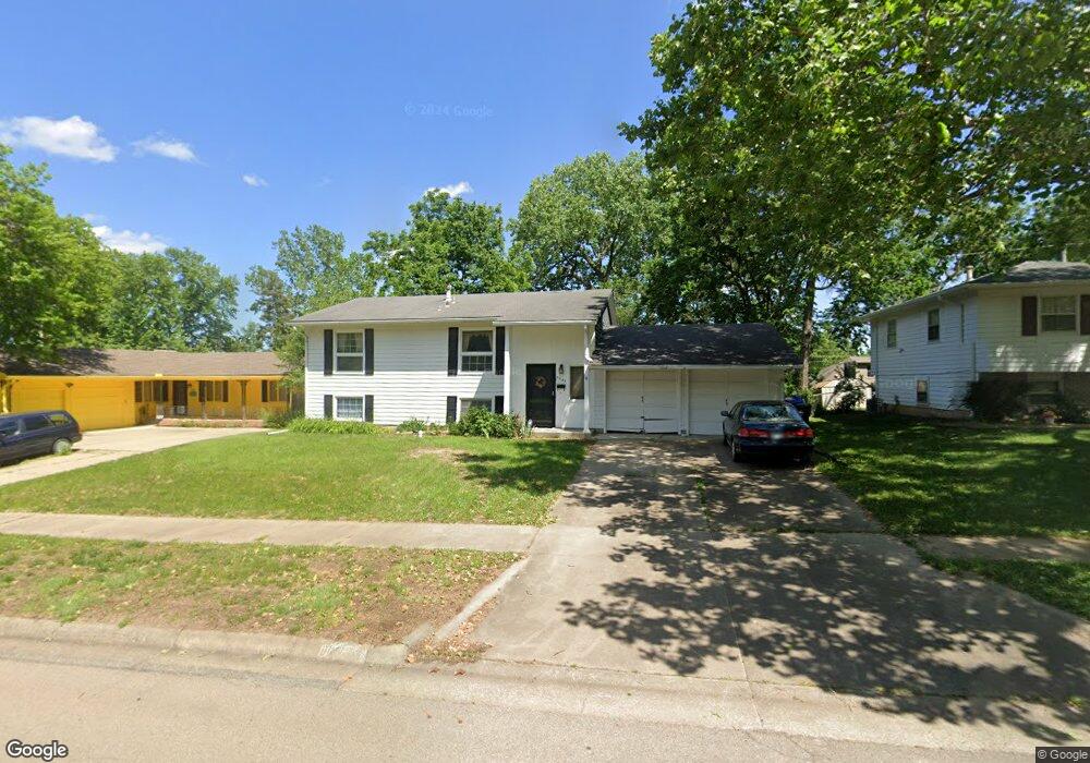 3042 SW Mulvane St, Topeka, KS 66611 - photo 1