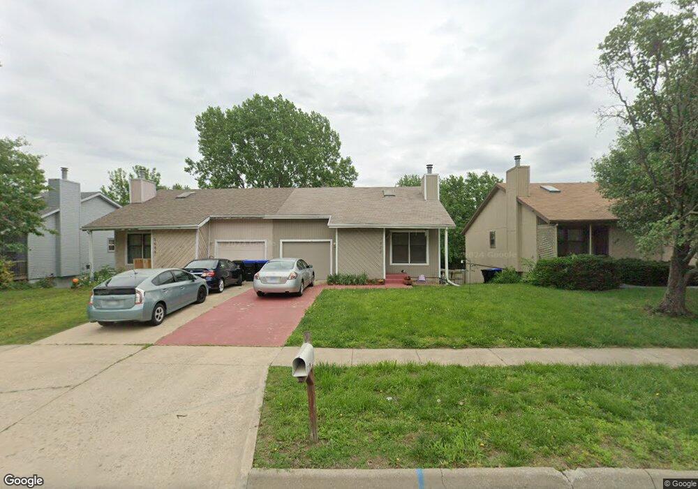 3602 SW Kiowa St, Topeka, KS 66614 - photo 1