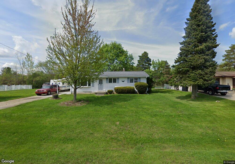 5338 Reuben Dr, Flint, MI 48532 - photo 1