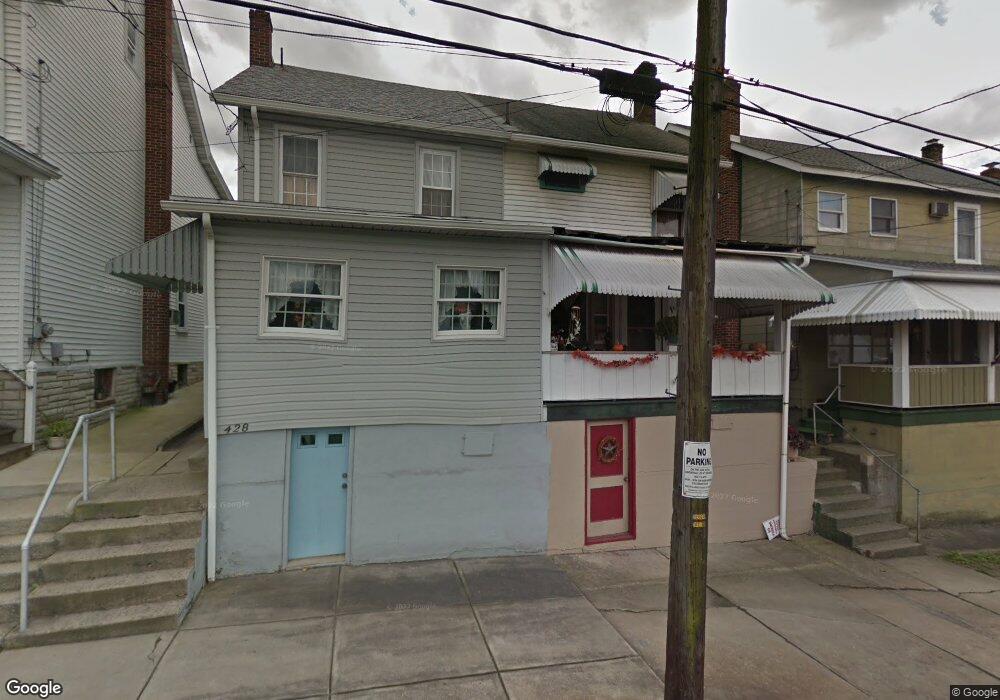 426 E Patterson St, Lansford, PA 18232 - photo 1