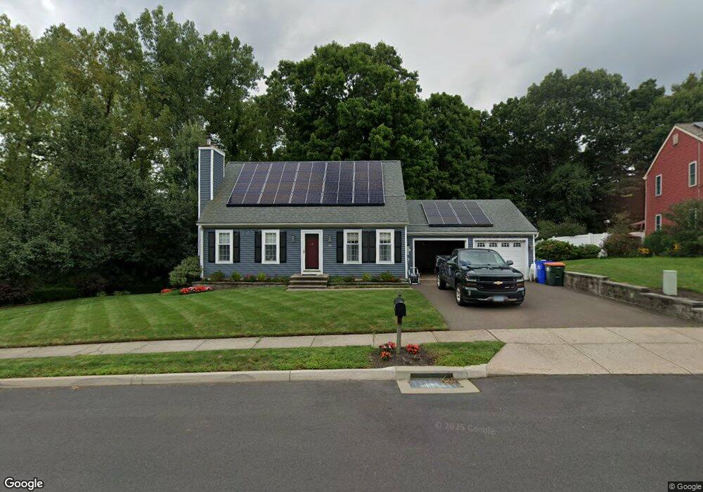 68 Sbona Dr, Middletown, CT 06457 - photo 1